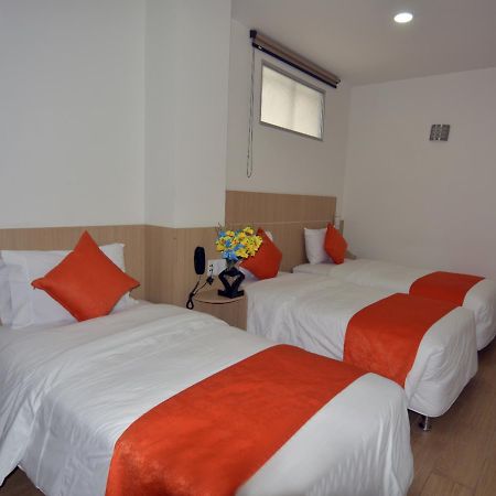 מניזאלס Hotel Granada Plaza מראה חיצוני תמונה