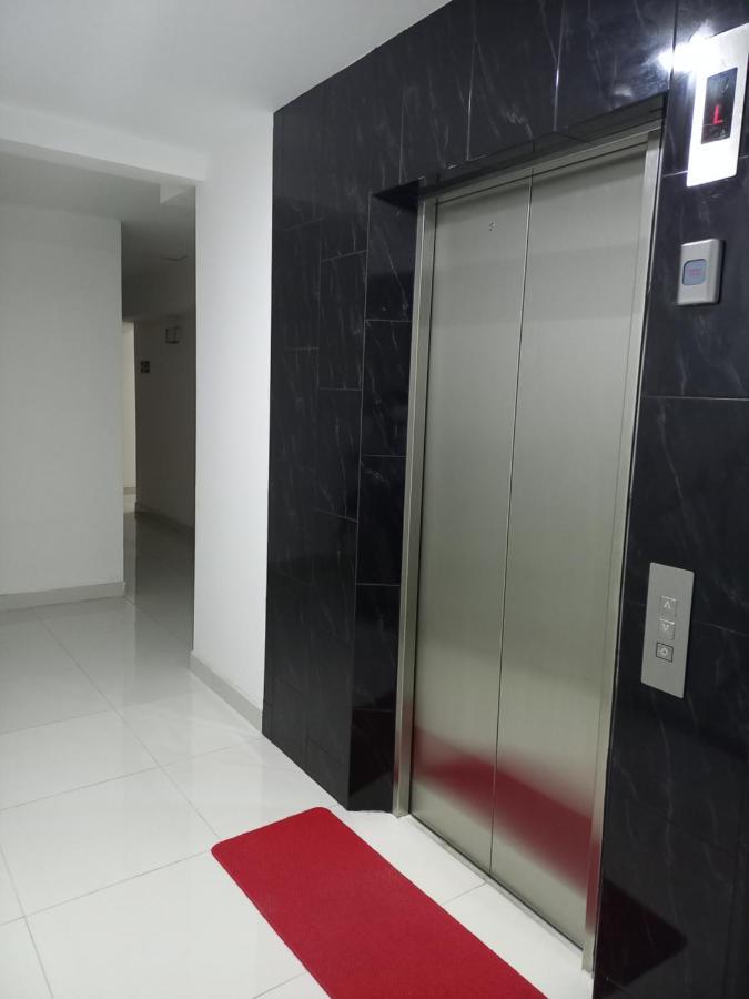 מניזאלס Hotel Granada Plaza מראה חיצוני תמונה