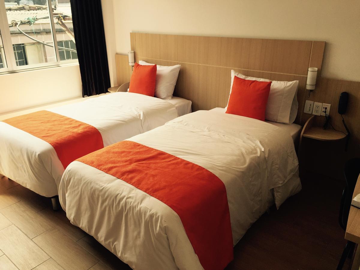מניזאלס Hotel Granada Plaza מראה חיצוני תמונה